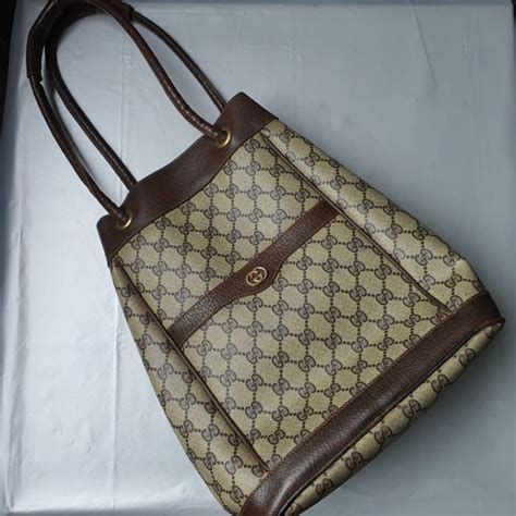 กระเป๋าสะพายข้าง gucci ผู้หญิง
